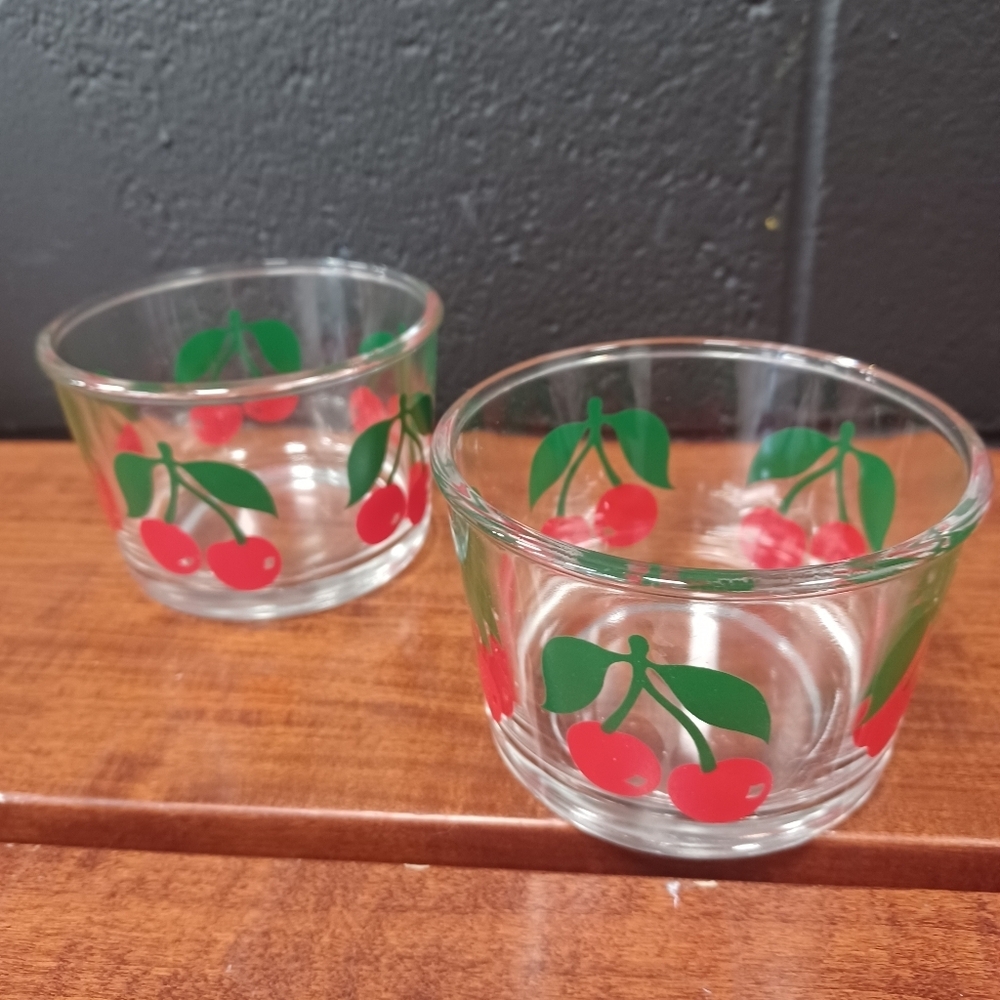 🍒 Vintage Cherry Glass Bowls Set Of 2